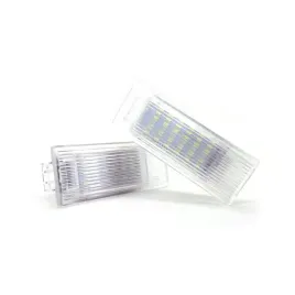 bmw-lampka-bagaznika-i-drzwi-led-2x650lm-2szt