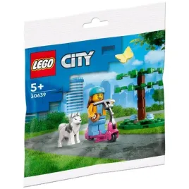 lego-city-30639-wybieg-dla-psow-i-hulajnoga