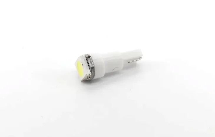 zarowka-led-t5-12v-20lm-kolory-zastosowanie-inne-wnetrze-samochodu