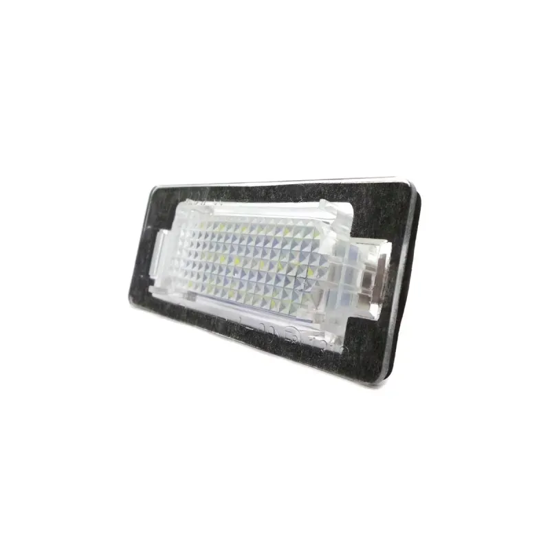 bmw-e39-e60-e61-e07-lampka-rejestracji-led-2szt-stan-nowy