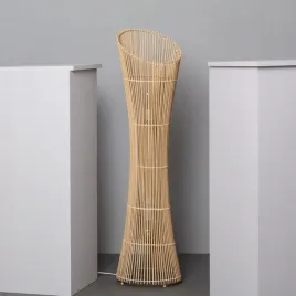 nowoczesna-lampa-podlogowa-z-naturalnego-bambusa