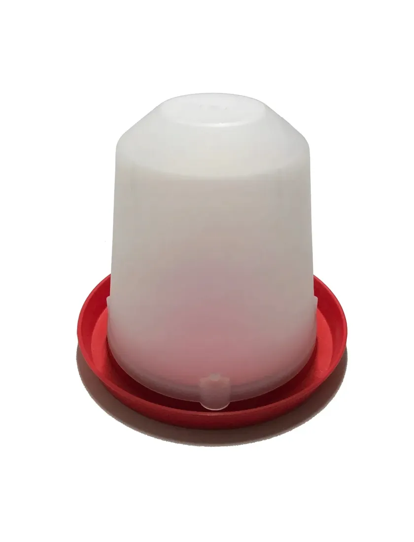 poidlo-dla-drobiu-5-l-waga-z-opakowaniem-0-5-kg