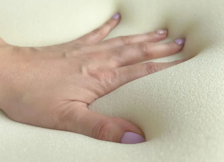 nakladka-ortopedyczna-visco-pur-kokos-160x200-8-cm-marka-goodnight