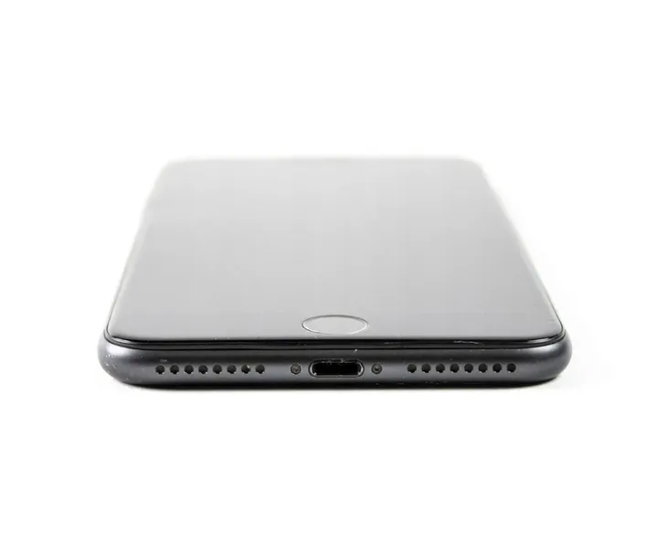 smartfon-apple-iphone-8-plus-wybor-kolorow-rozdzielczosc-nagrywanych-filmow-4k