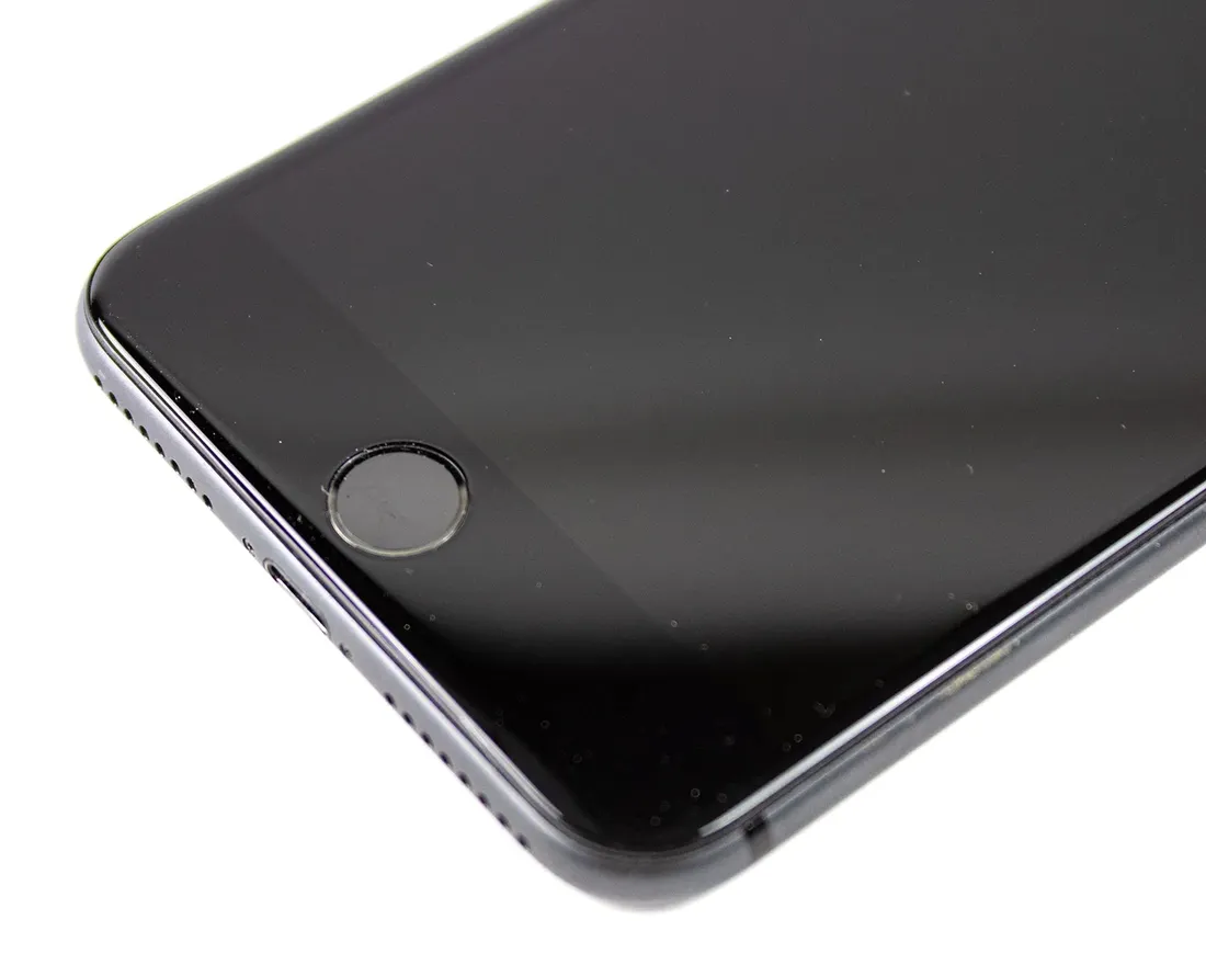 smartfon-apple-iphone-8-plus-wybor-kolorow-marka-telefonu-apple