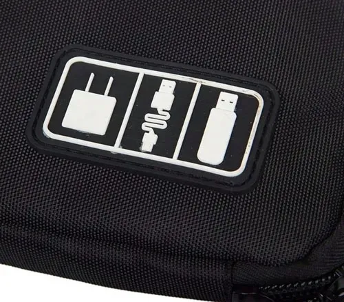 organizer-etui-na-kable-pendrive-karty-pamieci
