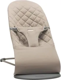 babybjorn-bliss-balansowy-lezaczek-dzieciecy-dla-niemowlat