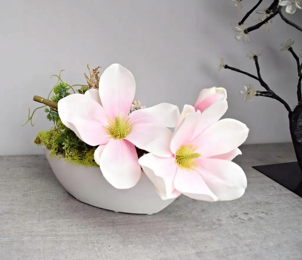 dekoracja-kwiat-magnolia