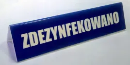 zdezynfekowano-tabliczka-stojak-na-stol-20x5-cm