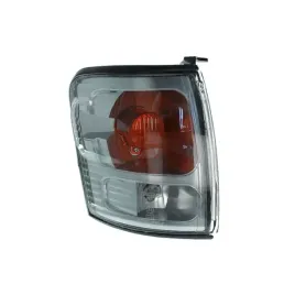 migacz-przod-prawy-toyota-hilux-vi-01-05