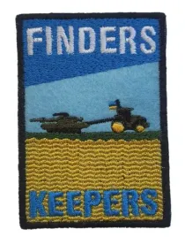 plakietka-na-rzep-naszywka-haft-finders-keepers