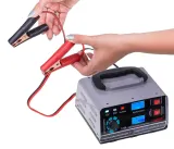 prostownik-samochodowy-do-akumulatorow-24v-12v-30a-numer-katalogowy-producenta-618a