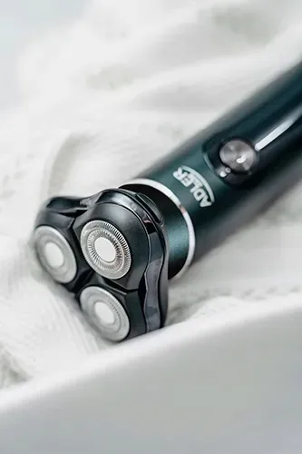 golarka-meska-3-w-1-usb-etui-mozliwosc-mycia-pod-woda-tak