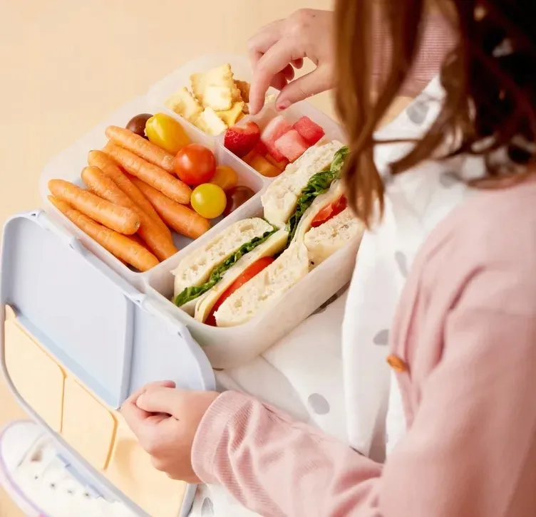 b-box-sniadaniowka-lunchbox-feeling-peachy-2000ml-bbox