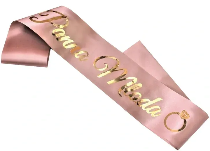SZARFA PANNA MŁODA ROSE GOLD WIECZÓR PANIEŃSKI SATYNOWA Z NADRUKIEM GADŻETY