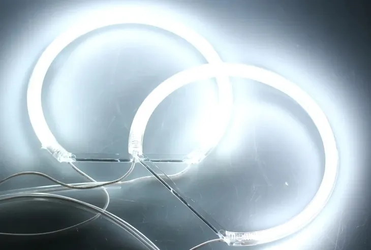 zestaw-2x-led-super-biale-ringi-angel-eyes-do-bmw-e46-e36-e39-typ-samochodu-samochody-osobowe