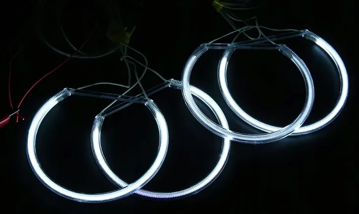 zestaw-2x-led-super-biale-ringi-angel-eyes-do-bmw-e46-e36-e39-stan-nowy-rodzaj-swiatel-mijania-led