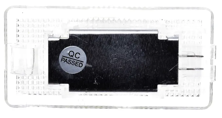 lampka-led-wnetrza-bagaznika-bmw-e87-e60-e84-e90-stan-nowy