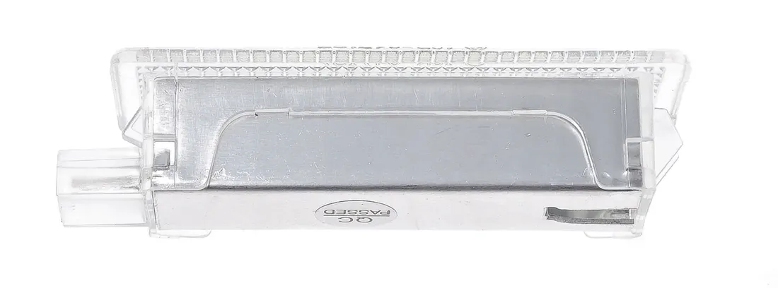 led-lampka-drzwi-bmw-e60-e61-e70-e90-e91-f10-f11-stan-nowy