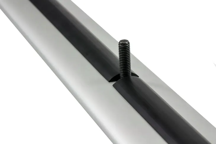 bagaznik-relingi-zintegrowane-aguri-runner-135-cm-wysokosc-belki-23-mm