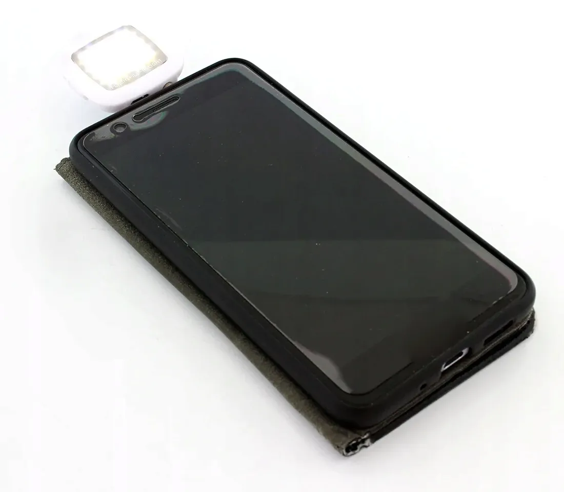 lampka-do-telefonu-selfie-16-led-android-apt