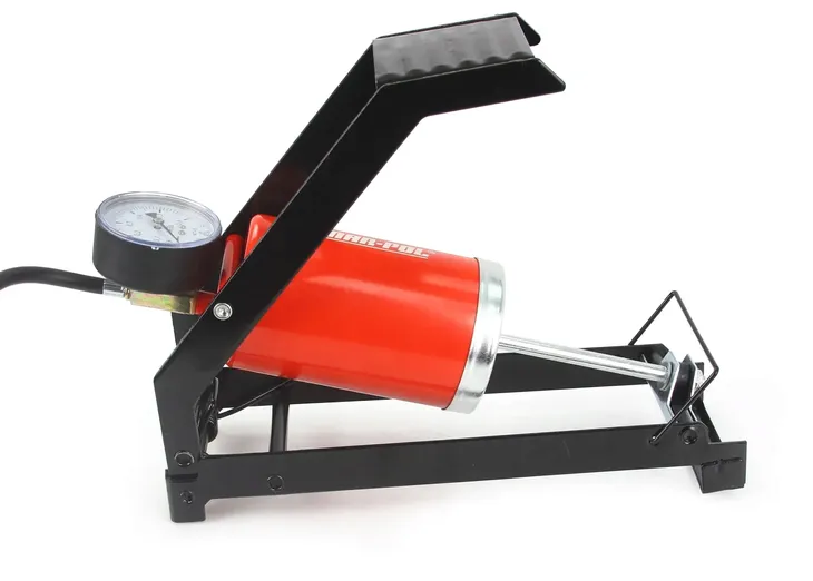 pompka-nozna-rowerowa-samochodowa-koncowk-manometr-marka-mar-pol-kod-producenta-m82006