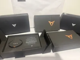 cupra-carbon-nasadka-na-kluczyk-bransoletka