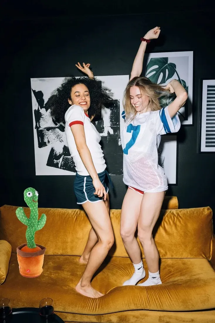 tg71293-kaktus-spiewajacy-tanczacy-led-powtarza-zabwkowy-smieszny-impreza-s