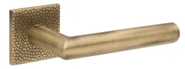 klamka-kwadratowa-tupai-4002-5sq-t1-77-patyna-antyczna-mat-tekstura-kamyk