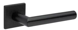 klamka-kwadratowa-tupai-4002-5sq-t2-153-czarna-tekstura-wodospad
