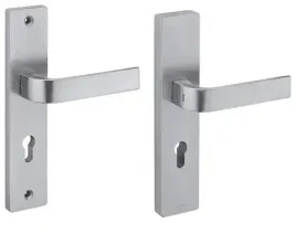 klamko-zewnetrzna-tupai-3215-rozstaw-72mm-gr-drzwi-78-90mm-chrom-satyna