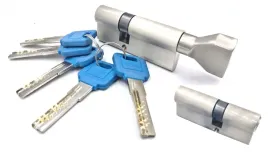 cam-komplet-wkladek-w-systemie-jednego-klucza-30-30-30-30g-5-kluczy