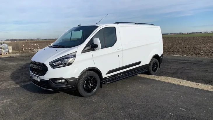 stopnie-boczne-progi-ford-transit-custom-l1-2012-waga-z-opakowaniem-15-kg-producent-arp