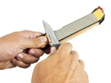 ostrzalka-diamentowa-i-ceramiczna-work-sharp-guided-field-sharpener-marka-work-sharp