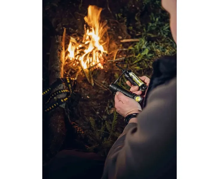 latarka-czolowa-armytek-wizard-pro-max-c2-warm-waga-149-g