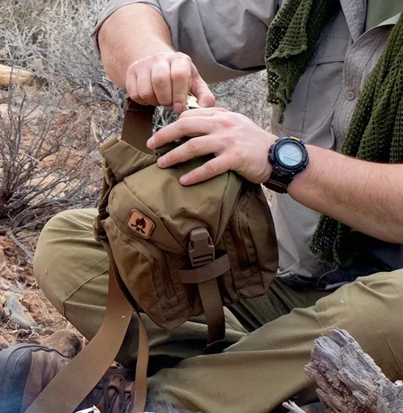 torba-essential-kitbag-cordura-helikon-black-material-dominujacy-cordura