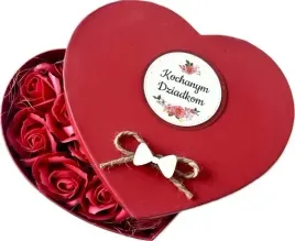 piekne-serce-dla-dziadkow-babci-i-dziadka-na-dzien-mydlane-roze-box-bukiet