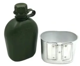 manierka-1l-turystyczna-z-menazka-i-pokrowcem-niezbednik-harcerski