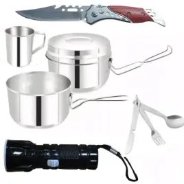 menazka-harcerska-noz-latarka-turystyczna-baterie-niezbednik-harcerski