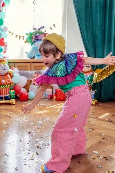 cekinowy-kolnierzyk-swiateczny-mix-marka-party-deco