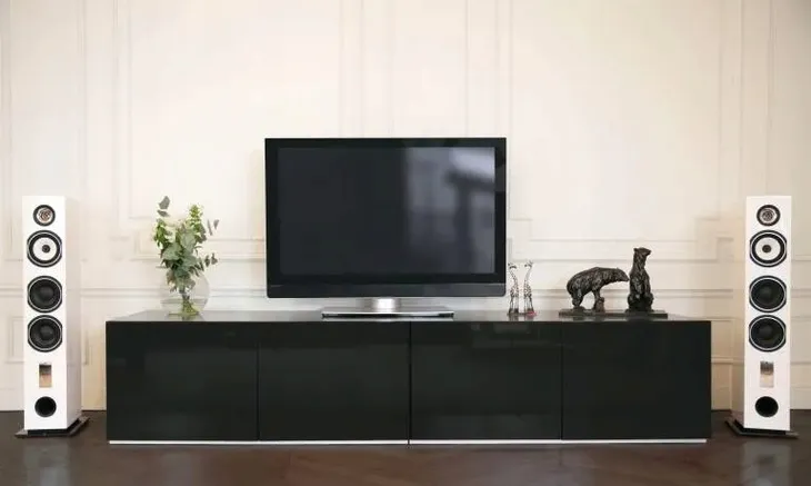 kolumny-podlogowe-triangle-esprit-gaia-ez-walnut-stan-nowy-marka-triangle