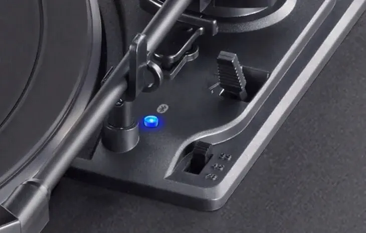 teac-tn-180bt-bialy-gramofon-bluetooth-marka-teac