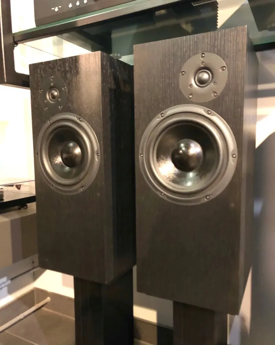 cube-audio-hurricane-kolumny-z-podstawkami-gratis-stan-nowy