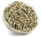 green-touch-tea-herbata-biala-silver-needle-50g-forma-lisciasta-waga-100-g
