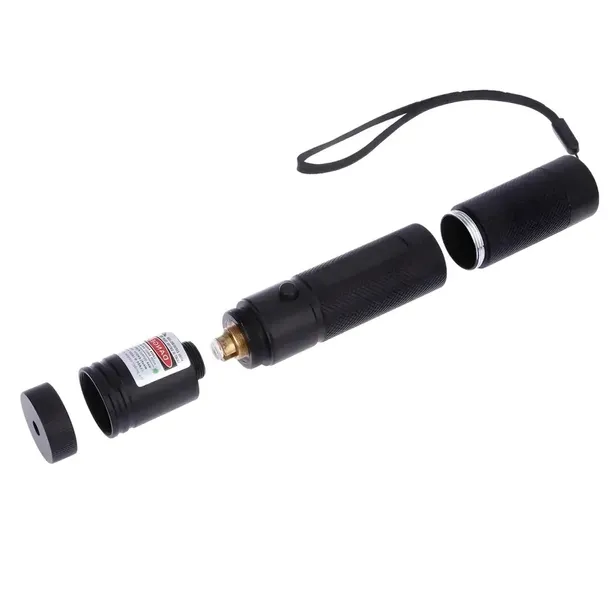 wskaznik-laserowy-pointer-laser-zielony-usb-mocny-duzy-zasieg-akumulator-model-laser-zielony-usb-wskaznik-zestaw-prezent-kabel-marka-zeetech