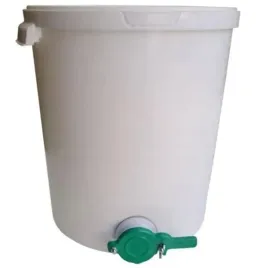 odstojnik-pojemnik-do-miodu-plastikowy-wiadro-z-zaworem-315-l-2