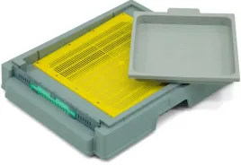 dennica-higieniczna-plastikowa-wlkp-12-ramkowa-dadant