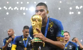 fototapeta-mbappe-05-na-wymiar