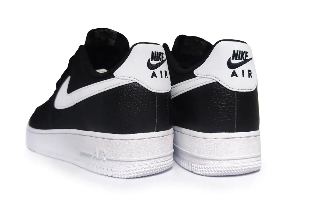 nike-air-force-1-07-ct2302-002-black-white-r-445