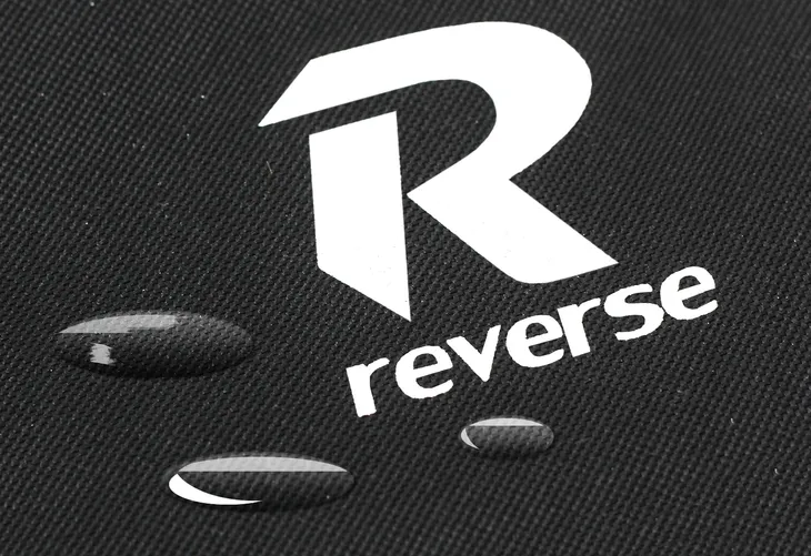 reverse-torba-do-laptopa-na-ramie-laptop-13-14-stan-nowy-kod-producenta-5908638870277